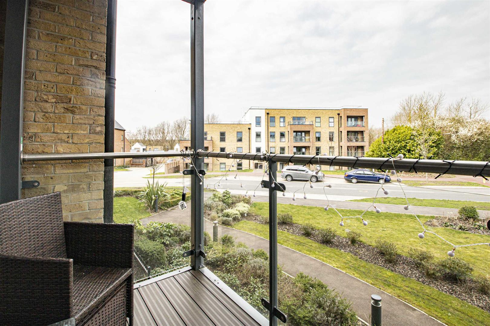 36 Atlas Way, Oakgrove, Milton Keynes
